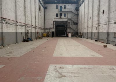Interior de nave industrial logística en Vallecas
