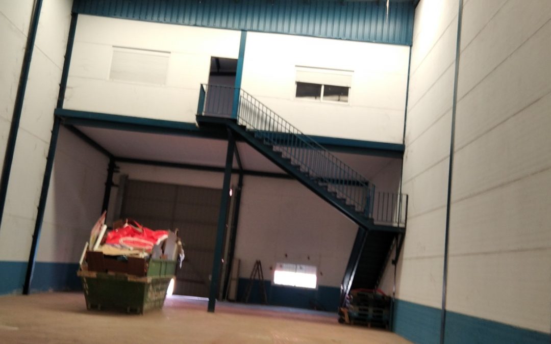 Alquiler Nave Industrial en Borox 370 m2 con Oficinas