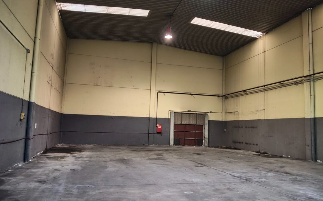 Nave Industrial en Alquiler en Pinto 694 m2 Polígono Las Arenas