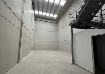 Nave industrial en alquiler en Arroyomolinos de 195 m²
