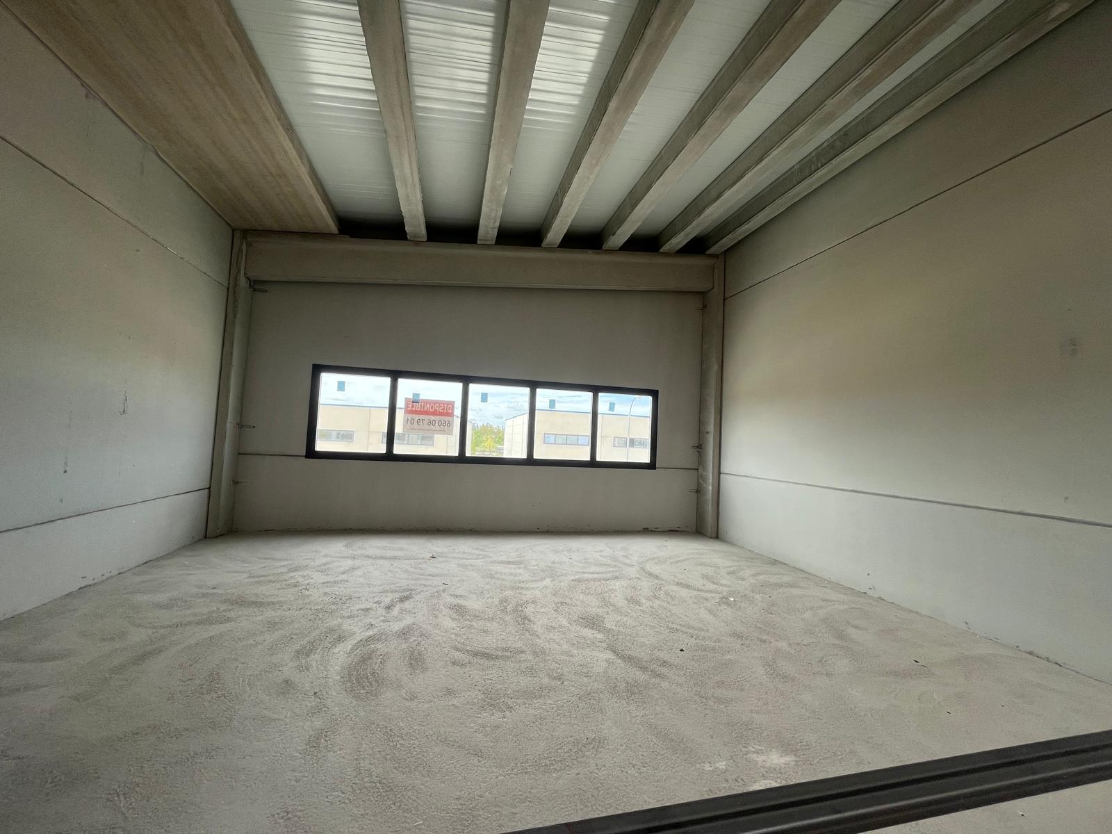 Nave Arroyomolinos 195 m2 9 Nave industrial en alquiler en Arroyomolinos de 195 m²