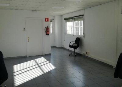 Nave industrial en alquiler en Getafe 2100 m2 C.L.A. M-50