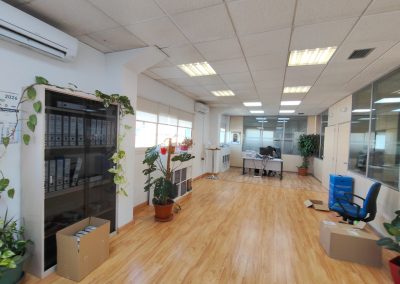 Alquiler Nave Industrial en Villaverde de 358 m2 con Patio